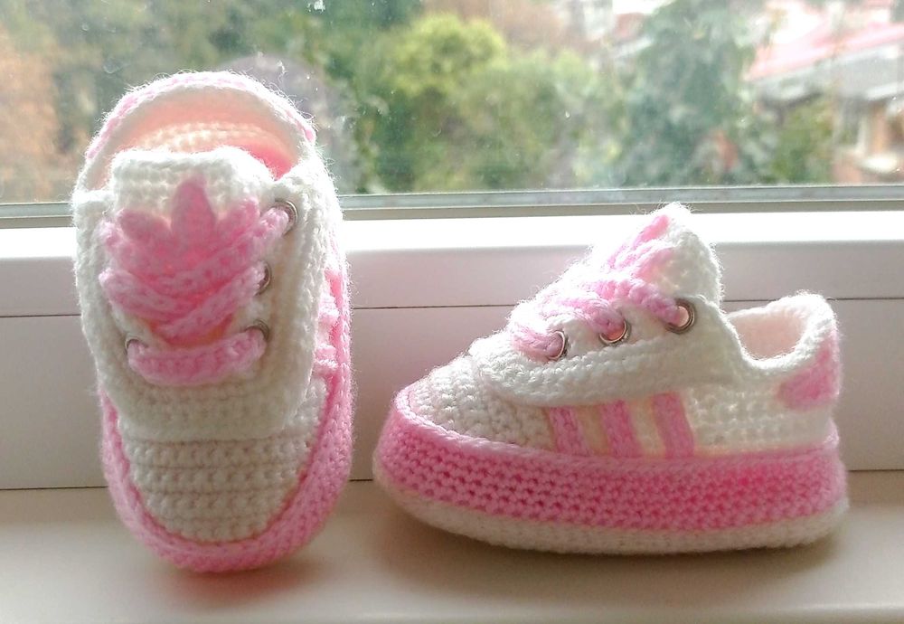 Плетени бебешки маратонки