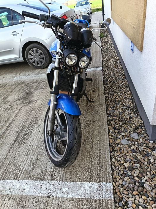 Vând motocicletă Kawasaki