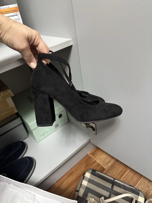 Продам новые туфли