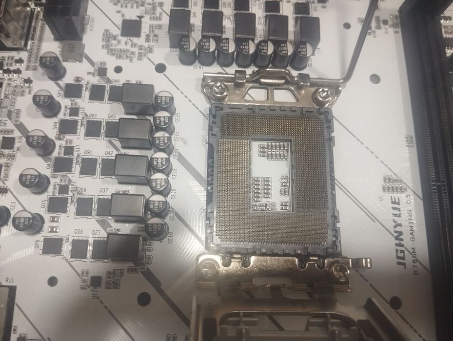 Продам Материнскую плату Jginyue B760m-gaming d5