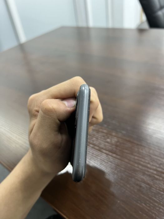 Продам айфон 11 iphone 11