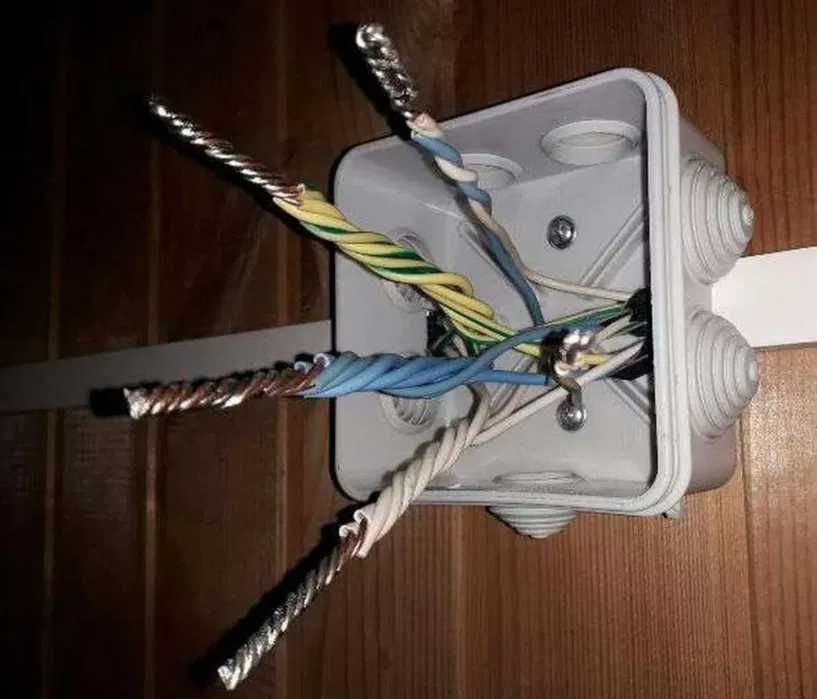 ОПЫТНЫЙ ЭЛЕКТРИК НА ДОМ 24/7! Электромонтажные услуги. НЕДОРОГО ...