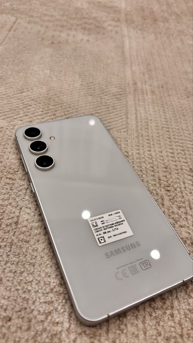 Samsung S24 Fan Edition (FE)