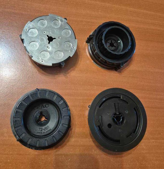 Vand Naburi ORIGINALE magnetofon AKAI si TEAC impecabile.