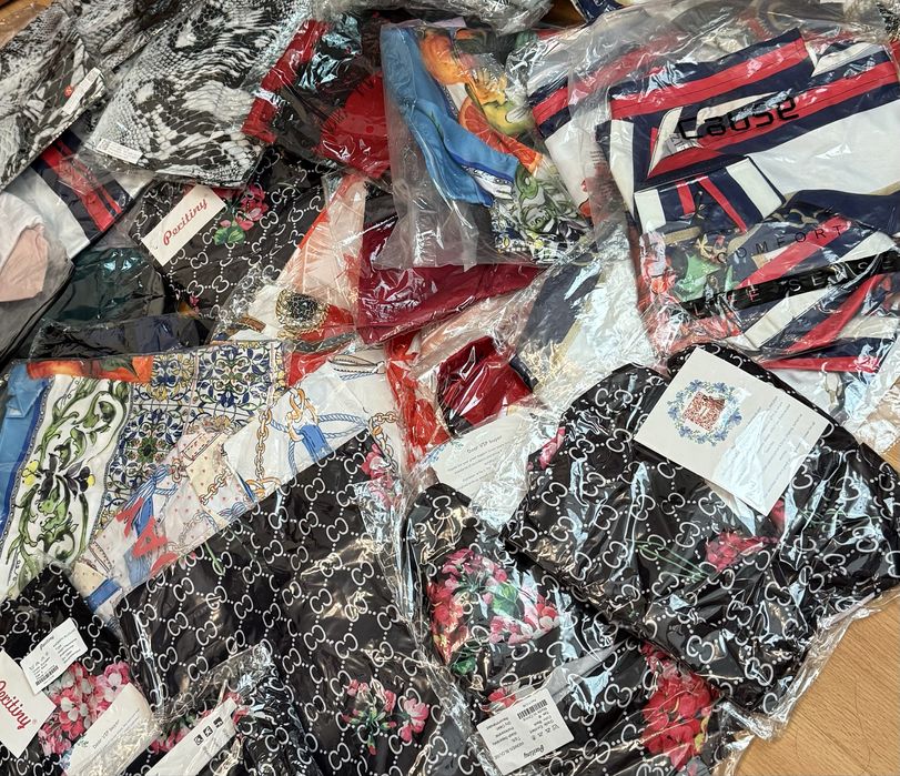 Продаю остатки одежды в связи с закрытием