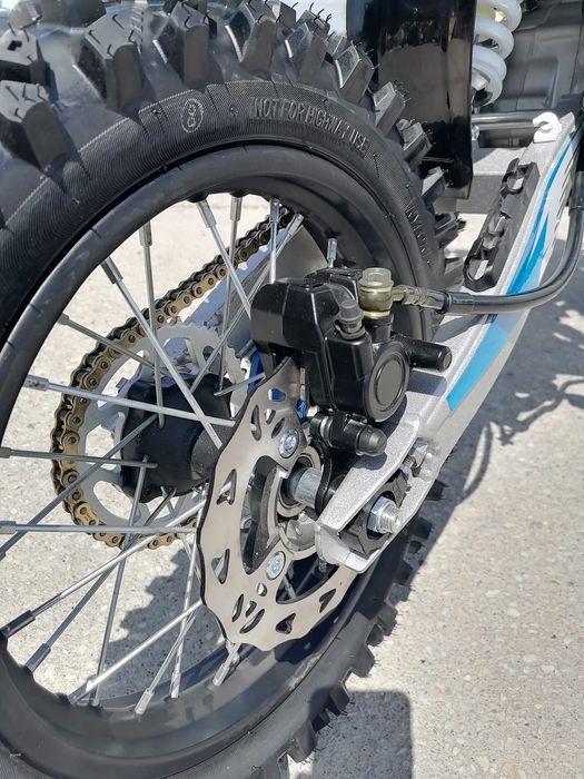 125 кубика Кросов мотор "UpBeat SX 125cc "