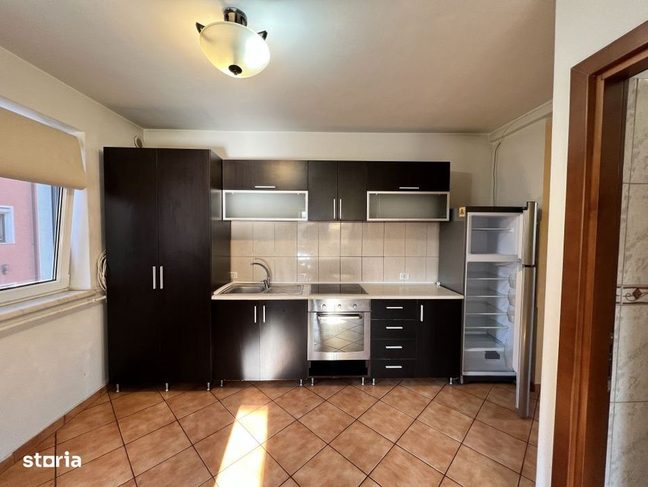 Comision 0 - zona Kaufland - Apt. cu 4 camere pe 2 niveluri - CT/AC — fotografia 3