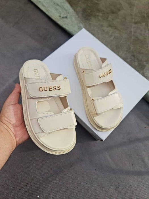 Sandale dama Guess
