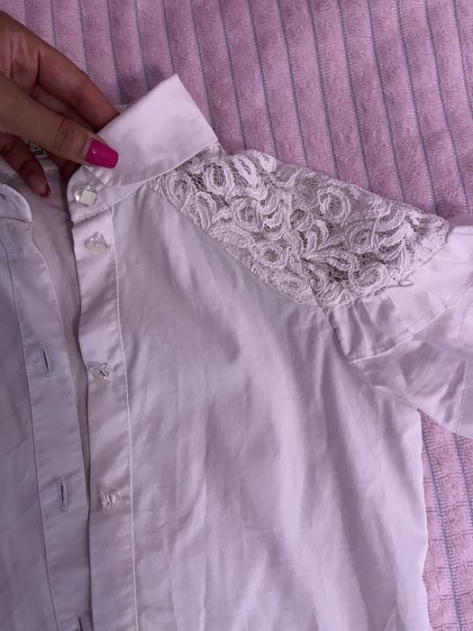 Продам школьные блузы