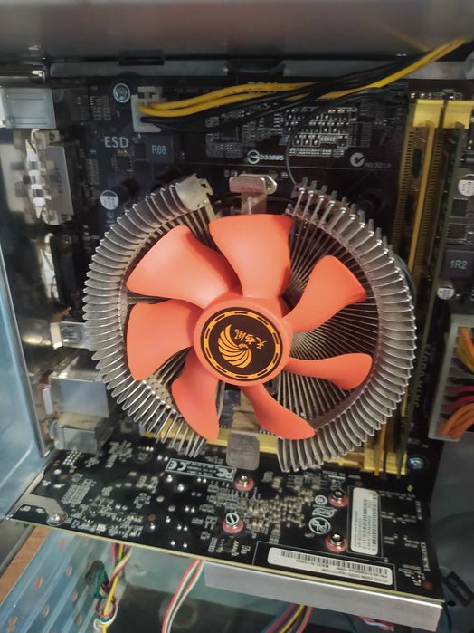 Продам компьютер для игр и работы в отличном состоянии.