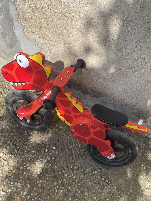 Детско дървено колело за баланс Дино