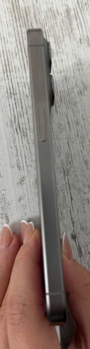 iPhone 15 Pro 256GB Natural Titanium – cutie, stare foarte bună