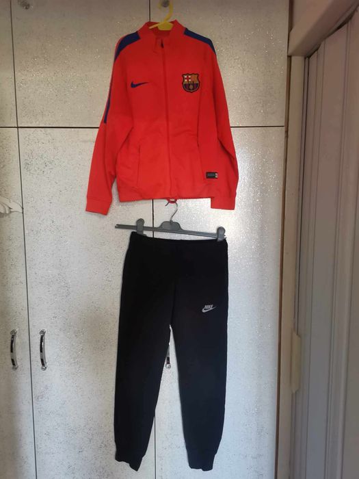 Сет от суичър и долнище nike