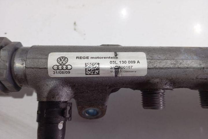 Rampa injectoare 03l130089a 2.0TDI Audi A4 B8/8K [facelift] [2011 - 2