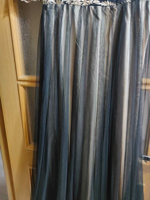 Вечернее женское платье