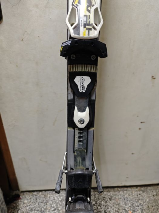 Head ISpeed SuperShape 163см.
Kinetic Energy Recovery System (KERS)
Ра