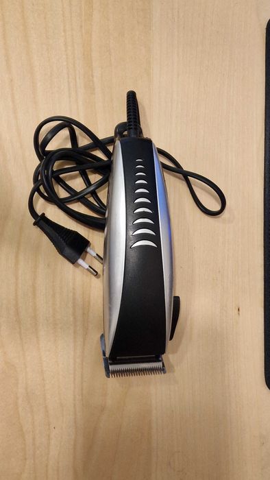 Masina tuns profesionala aparat tuns par barba cordon electric lame otel reglaj lungime frizerie barber hair clipper functionala