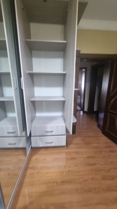 Срочно продам шкаф