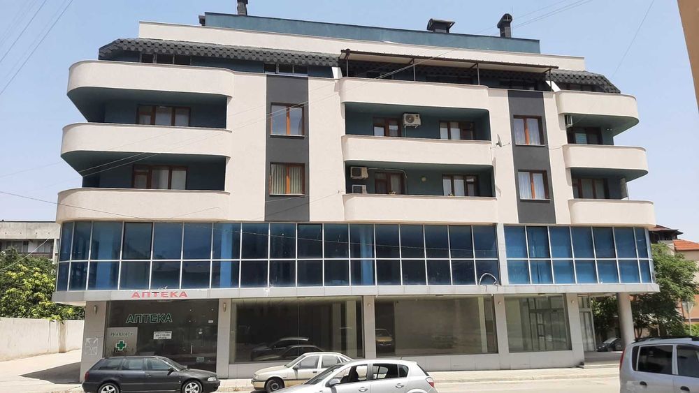 Продава се Двустаен апартамент в Петрич - 108 кв.м за 667 €/кв.м - Снимка #2