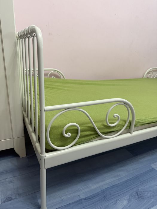 Pat extensibil IKEA alb (cu sau fără 3 saltele)