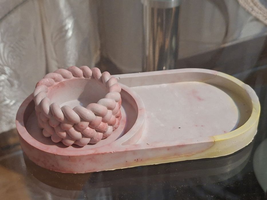 Set decorativ handmade – tăviță, suport pentru lumânare și arici