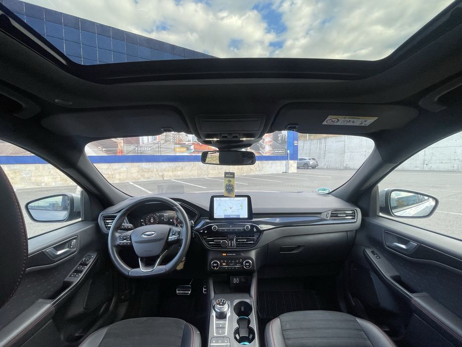 Ford Kuga ST Line 4x4 2021 190 cp Distronic/Head up/Panoramic