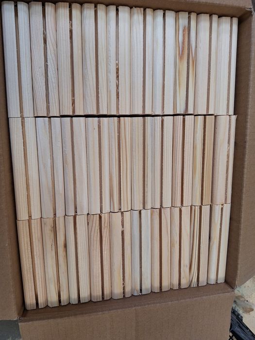 Дървени поставки за снимки,визитки,картички