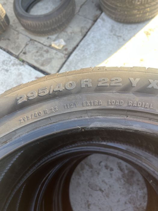 Летни Гуми 295/40/22