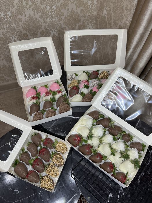 Клубника в шоколаде Астана