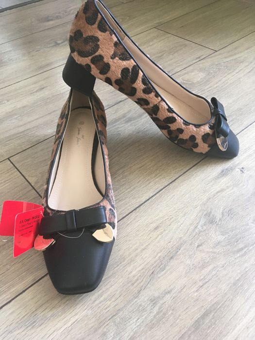 Нови обувки с размер 40