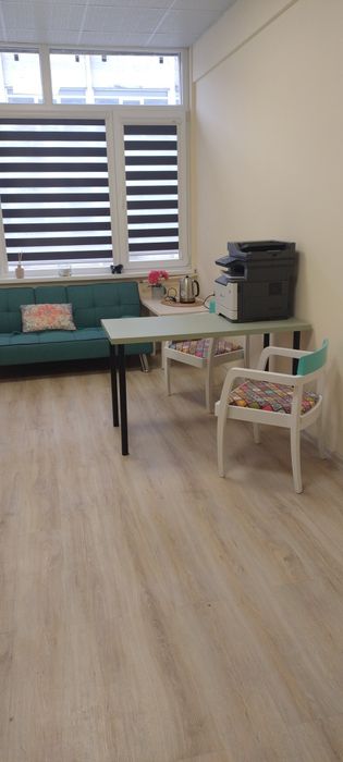 Офис под наем / почасово,дневно или както се договорим