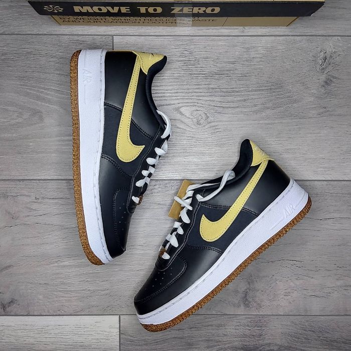 Nike Air Force 1 LV8