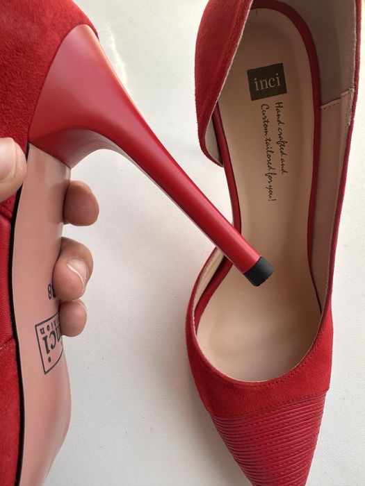 Продам новые туфли