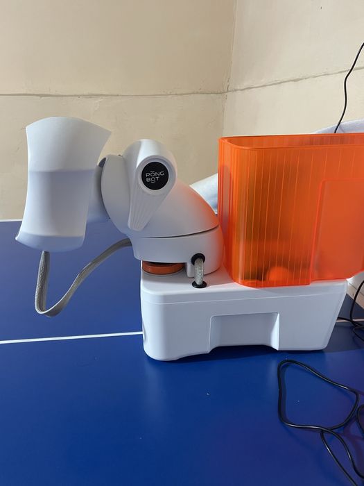 Pong bot Nova tennis professional uchun