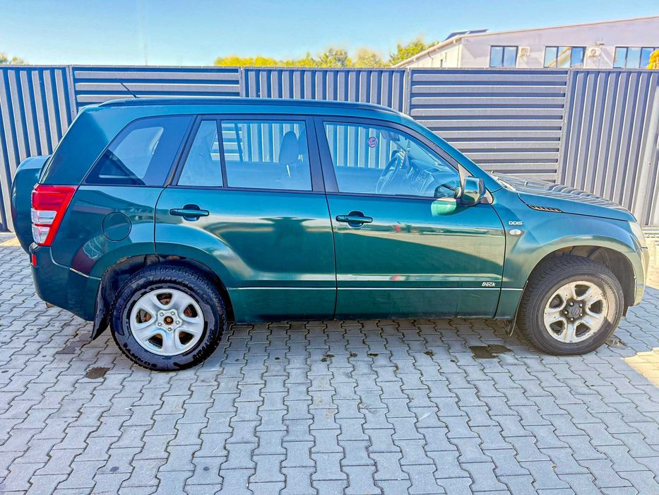 Vand Suzuki Grand Vitara 1.9 DDiS 4x4 | 2009 | 200.000 km |