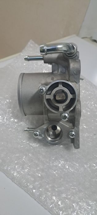 Дроссельной заслонка сатылады.