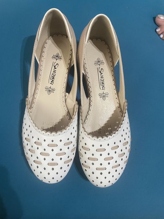 Pantofi dama eleganti