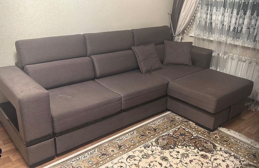 Продам диван угловой