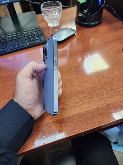 Iphone 13 pro idel holatda