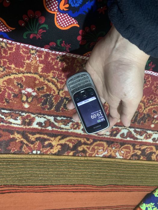 Nokia 63 03 // radnoy