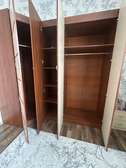 Продам шкаф - гардероб