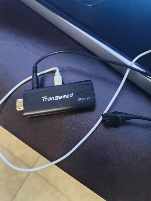 Tv box android tv RAM 2gb hard 8g +карта памет