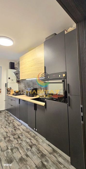 Apartament 3 camere-  + gradina proprie