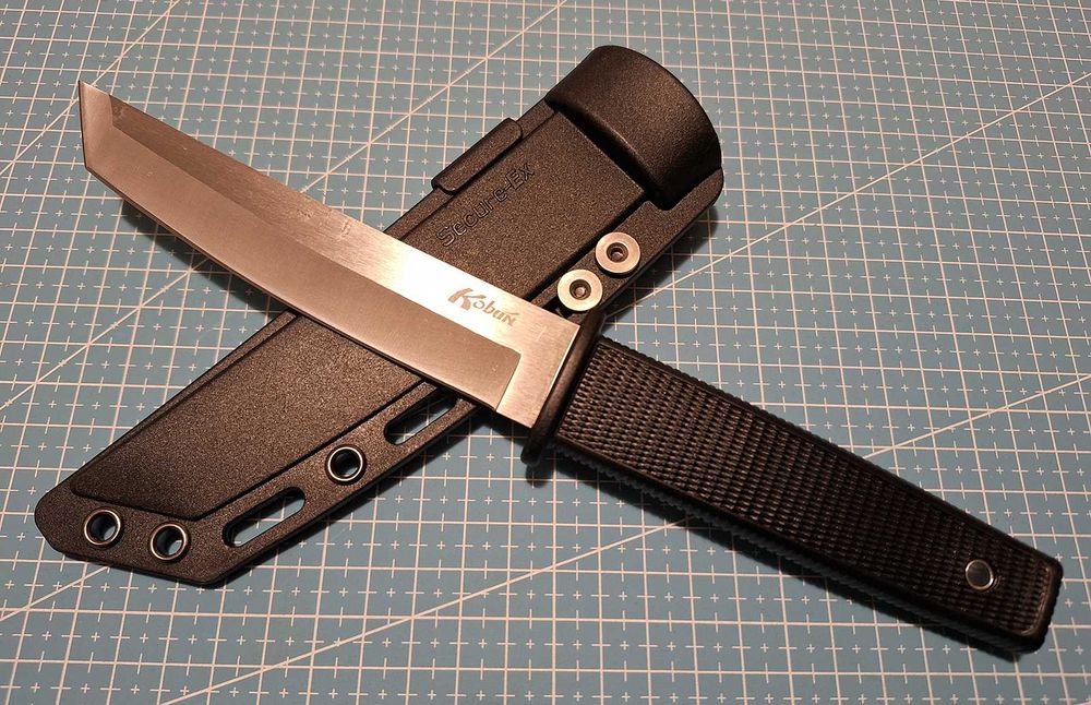 Тактически боен нож с фиксирано Tanto острие