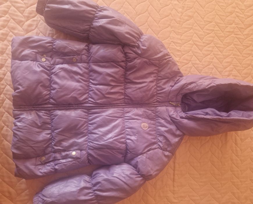 Детски якета на Benetton и Mountain peak