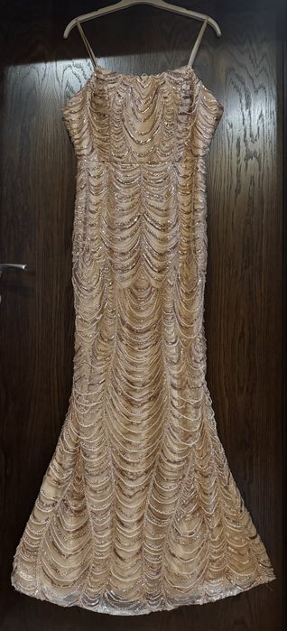 Официални рокли 40 размери