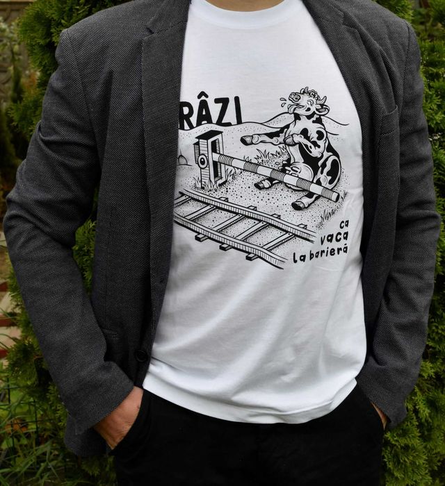 Personalizam tricouri din bumbac prin imprimare direct pe material!