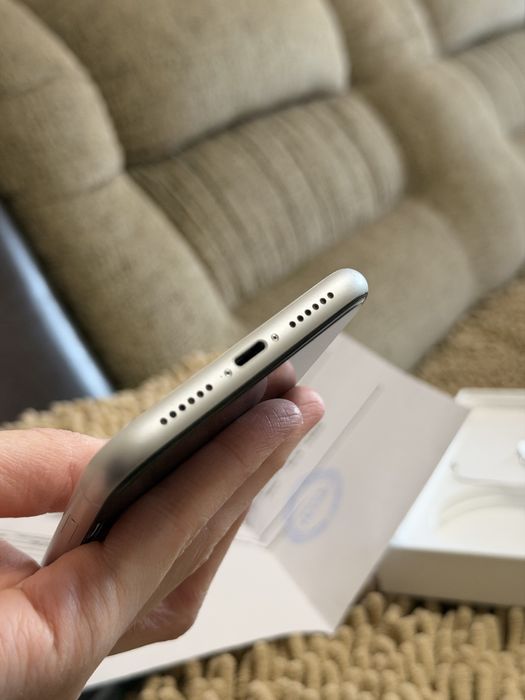 Продам iphone xr 128 gb