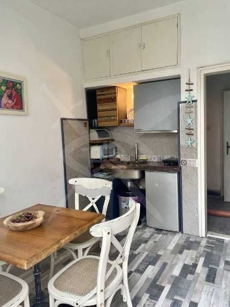 Двустаен - Лазур