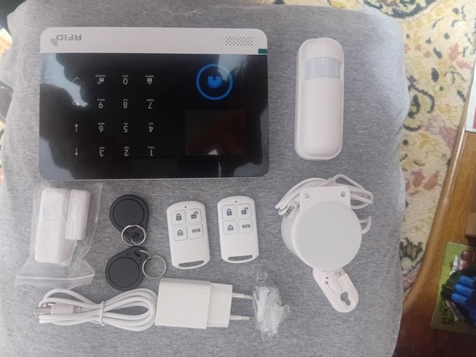 Alarma wireless cu cartela telefon